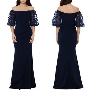 NWT XSCAPE Melanie 3D Floral Applique Sleeve Scuba Crepe Gown in Navy Sz 4P